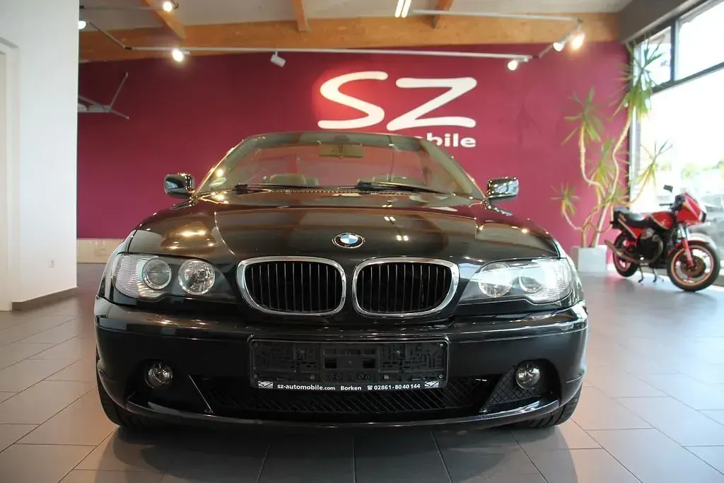 Gebraucht BMW 318 Cabriolet 143 PS (105 kW) 2004 Schwarz Cabrio