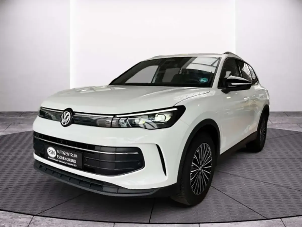 Gebraucht VW Tiguan Goal 150 PS (110 kW) 2025 Pure white SUV