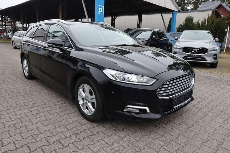 Gebraucht Ford Mondeo Titanium 160 PS (117 kW) 2017 Shadow black (mica) Kombi