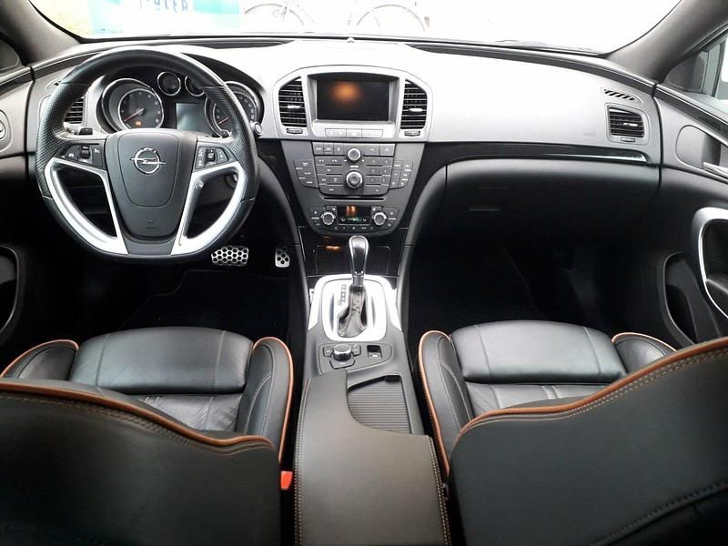 Gebraucht Opel Insignia 260 PS (191 kW) 2013 Weiß Limousine
