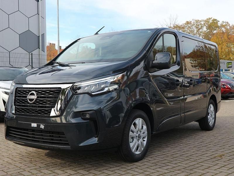 Neu Nissan Primastar Tekna 170 PS (125 kW) 2025 Midnight black Van / Kleinbus