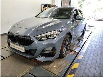 Grau Gebraucht 2022 BMW 218 M Sport Coupé | 27.600 € (Etwas zu teuer) - Bild 1/1