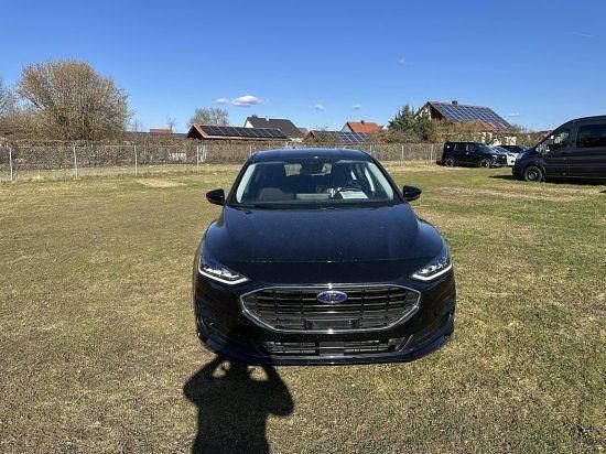 Neu Ford Focus Titanium 125 PS (91 kW) 2026 Schwarz Limousine