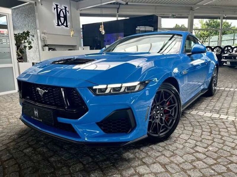 Blau Gebraucht 2024 Ford Mustang GT Fastback Coupé | 68.721 € (Teuer) - Bild 1/4