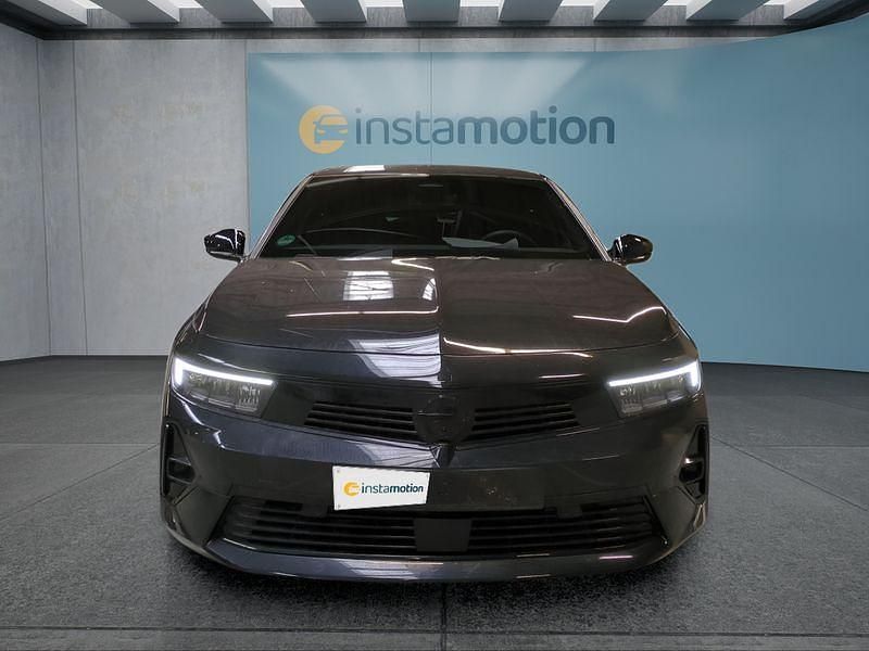 Gebraucht Opel Astra 131 PS (96 kW) 2025 Schwarz Limousine