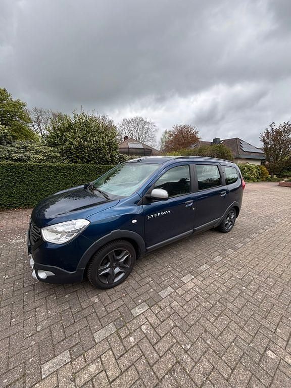 Gebraucht Dacia Lodgy Stepway 102 PS (75 kW) 2018 Blau Van / Kleinbus