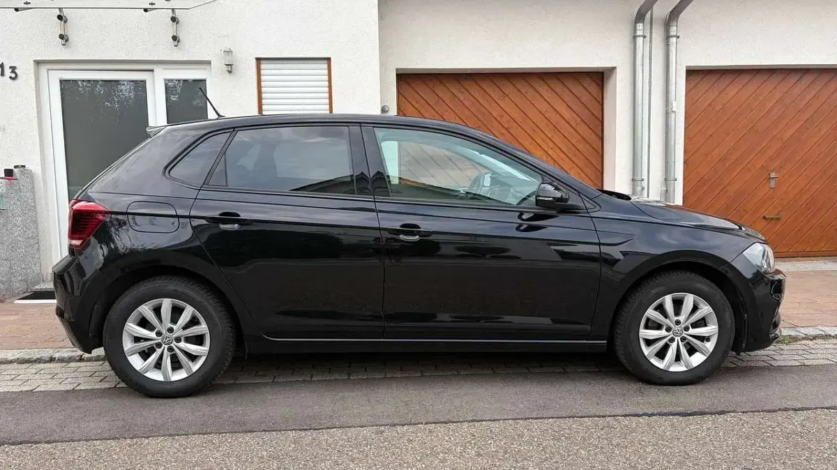 Gebraucht VW Polo Highline 95 PS (69 kW) 2019 Schwarz Kleinwagen