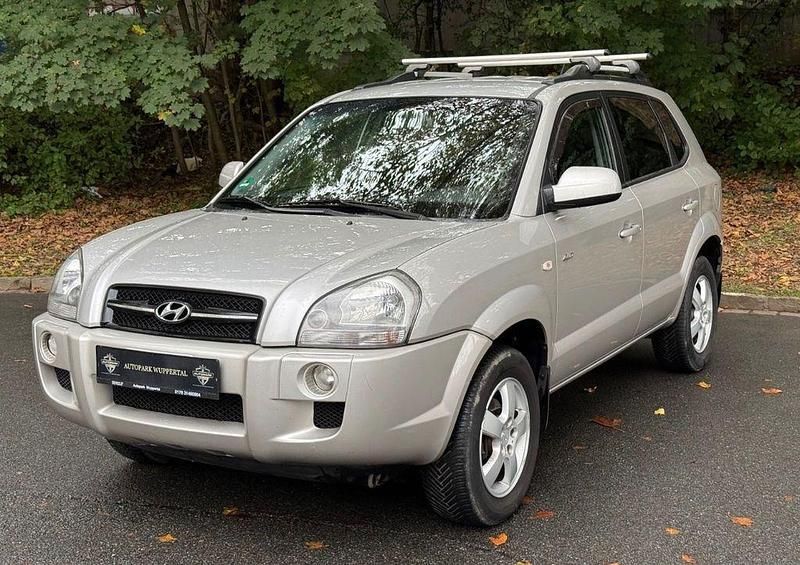 Gebraucht Hyundai Tucson GLS 175 PS (128 kW) 2006 Silber SUV