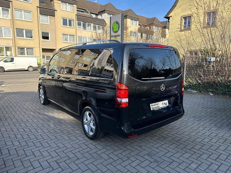 Gebraucht Mercedes V250 190 PS (139 kW) 2017 Schwarz Van / Kleinbus