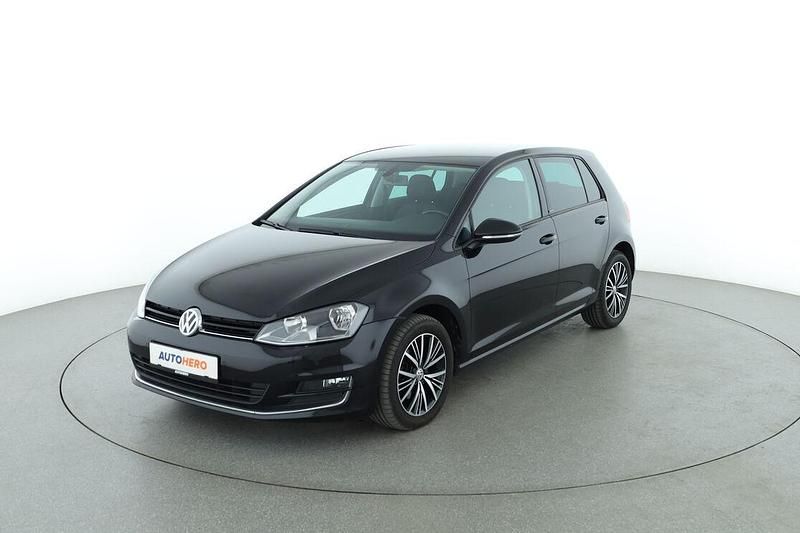 Schwarz Gebraucht 2016 VW Golf VII Allstar Limousine | 15.060 € (Etwas zu teuer) - Bild 1/3