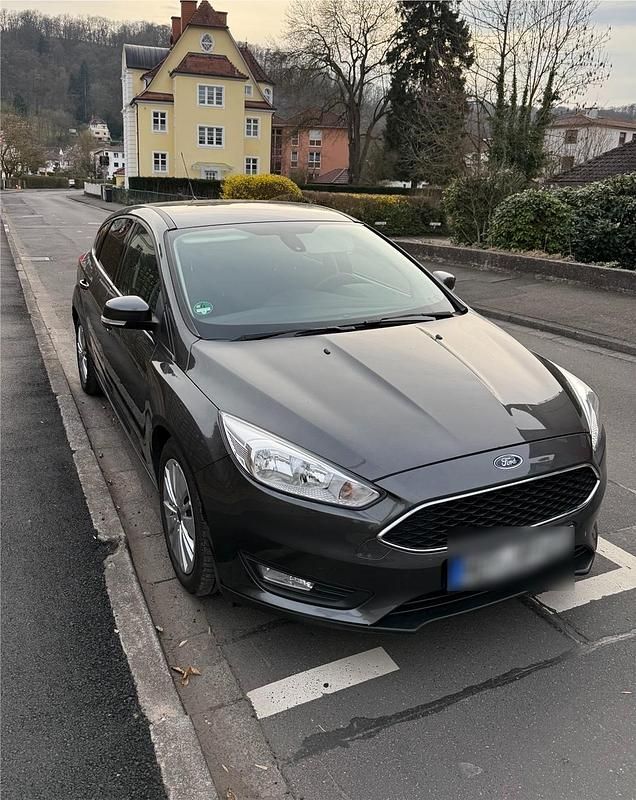 Usata Ford Focus 2015 Marrone Berlina
