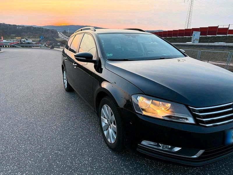 Gebraucht VW Passat 140 PS (102 kW) 2014 Schwarz Kombi