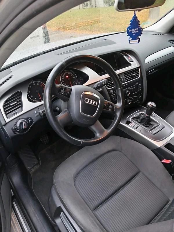Używany Audi A4 160 KM (117 kW) 2008 Srebrny Kombi