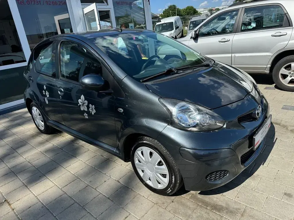 Gebraucht Toyota Aygo Cool 68 PS (50 kW) 2009 Grau Kleinwagen