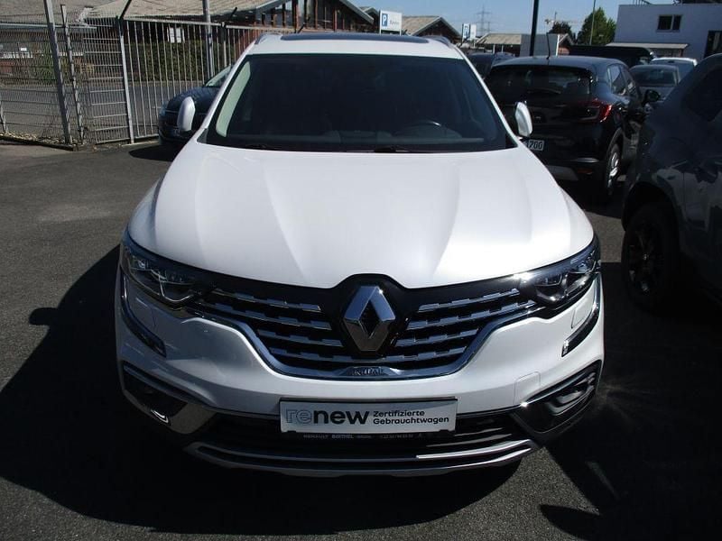 Kyanitweiß metallic Gebraucht 2020 Renault Koleos Initiale Paris SUV | 26.850 € (Fairer Preis) - Bild 1/4