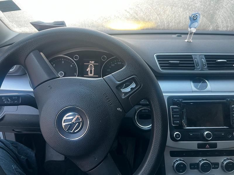 Gebraucht VW Passat 105 PS (77 kW) 2013 Silber Kombi