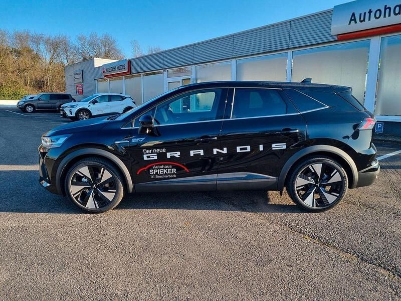 Neu Mitsubishi Grandis Edition 158 PS (116 kW) 2026 Schwarz SUV