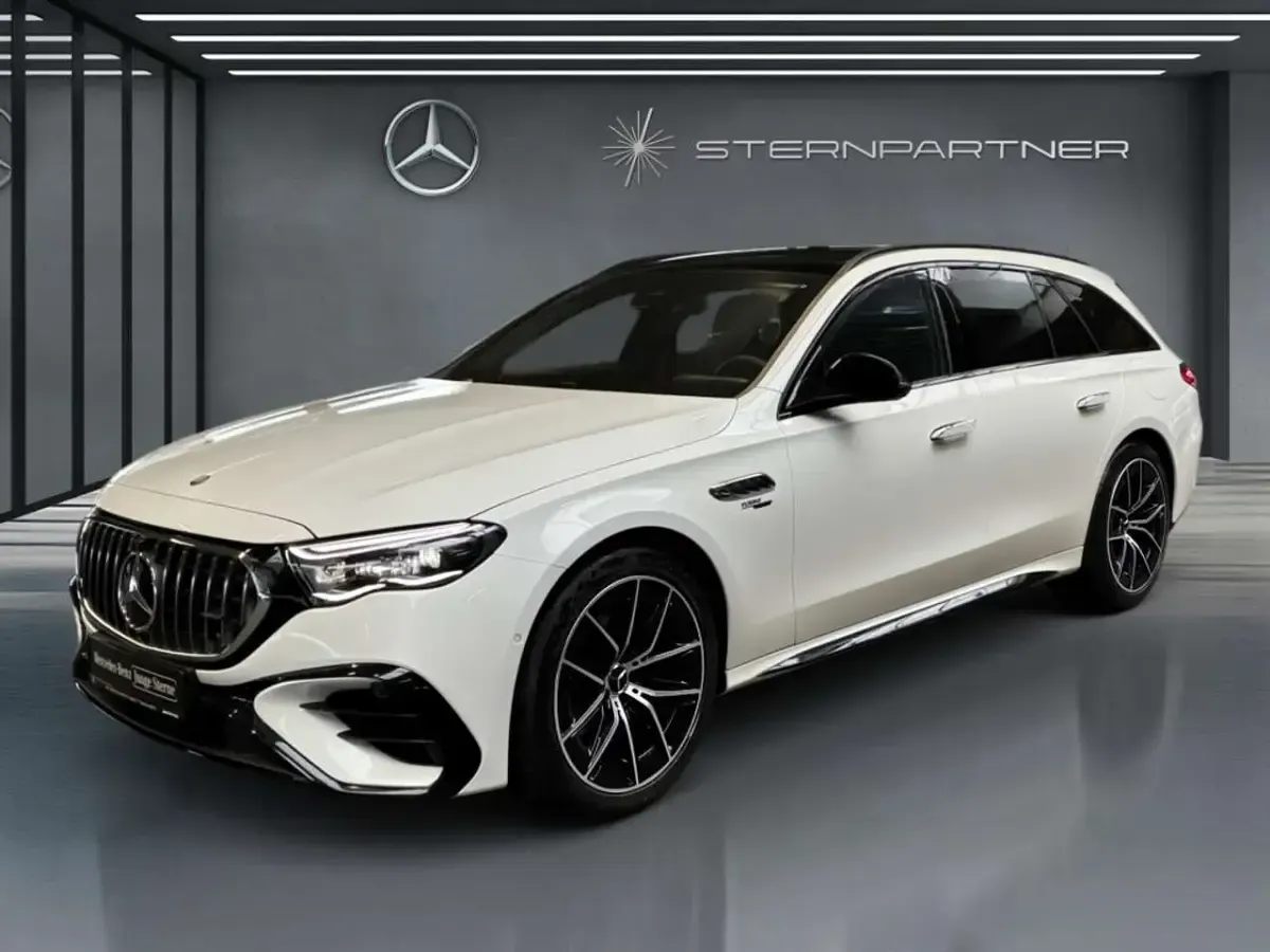 Second-hand Mercedes E53 AMG AMG 449 CP (330 kW) 2024 Alb Berlinǎ