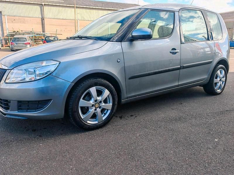 Gebraucht Skoda Roomster 86 PS (63 kW) 2011 Grau Van / Kleinbus