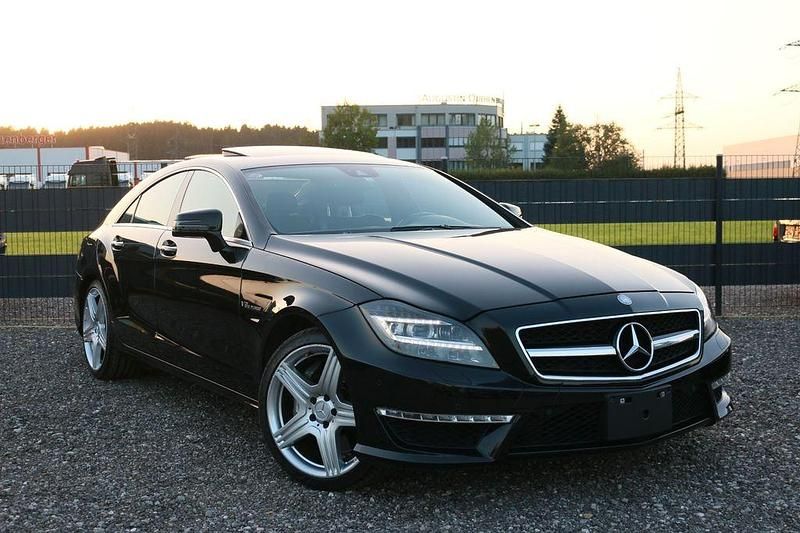 Schwarz Gebraucht 2011 Mercedes CLS63 AMG AMG Coupé | 28.650 € (Fairer Preis) - Bild 1/4