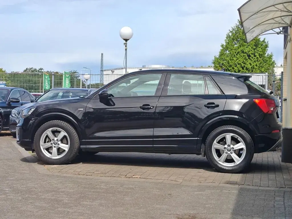 Gebraucht Audi Q2 S-Line 116 PS (85 kW) 2017 Schwarz SUV