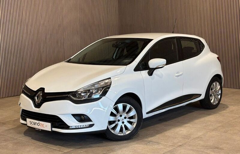 Weiß Gebraucht 2018 Renault Clio IV Limousine | 5.500 € (Superpreis) - Bild 1/4
