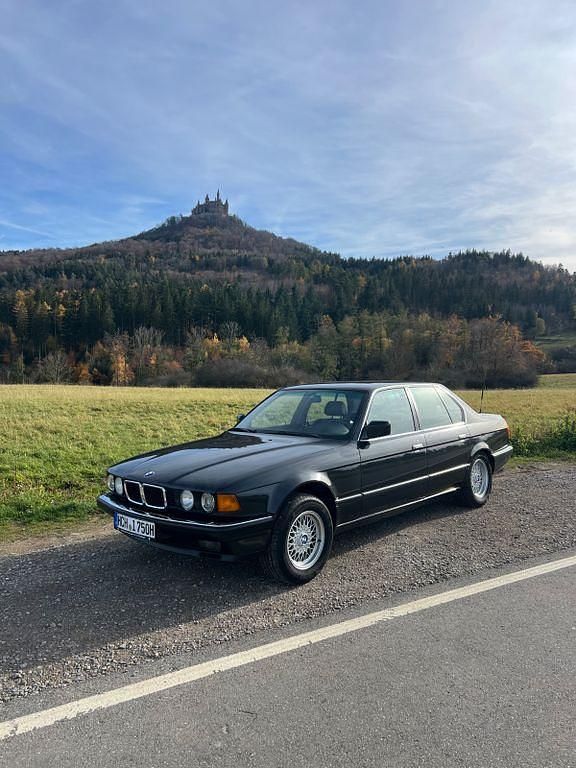 Gebraucht BMW 750 299 PS (219 kW) 1989 Schwarz Limousine