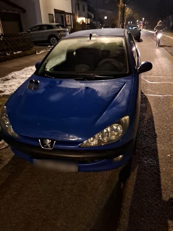 Gebraucht Peugeot 206 75 PS (55 kW) 2004 Blau Kleinwagen