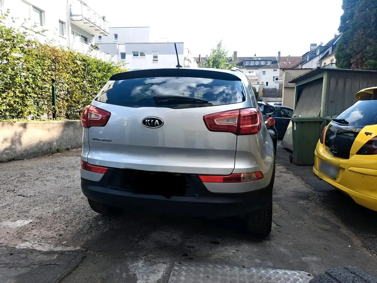 Gebraucht Kia Sportage 163 PS (119 kW) 2010 Silber SUV