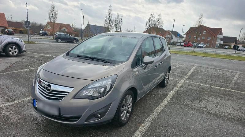 Gebraucht Opel Meriva 140 PS (102 kW) 2010 Andere farben Van / Kleinbus