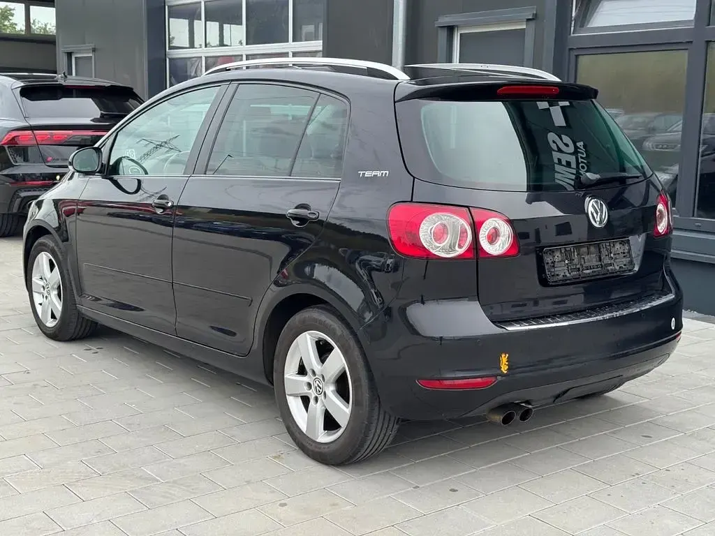 Gebraucht VW Golf Plus Cross Team 122 PS (89 kW) 2011 Schwarz Limousine