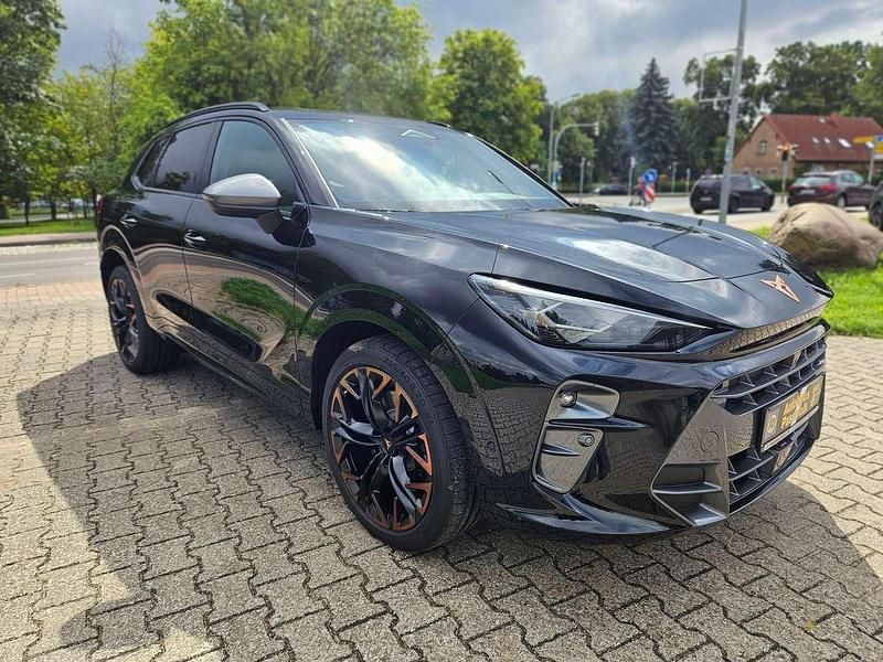 Neu Cupra Terramar VZ 265 PS (194 kW) 2025 Midnight schwarz SUV