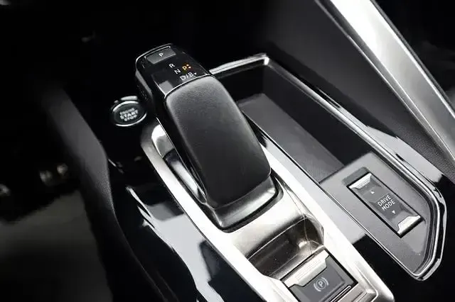 Gebraucht Peugeot 3008 GT 224 PS (164 kW) 2022 Grau SUV