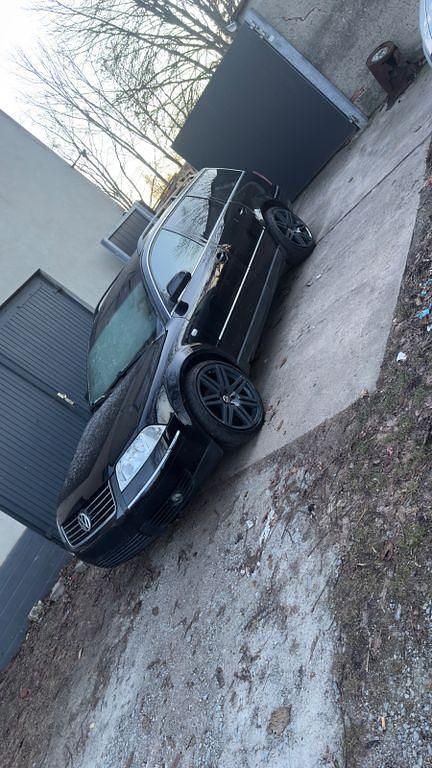 Gebraucht VW Passat Highline 116 PS (85 kW) 2001 Schwarz Kombi