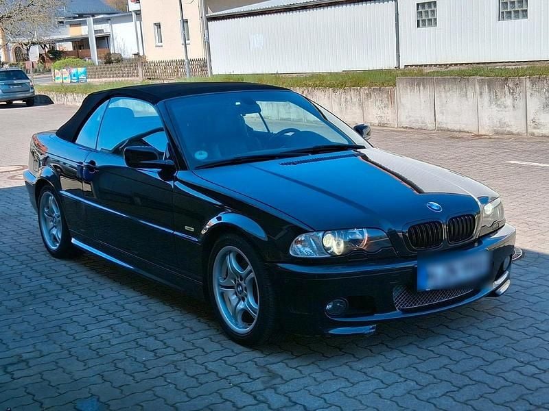 Schwarz Gebraucht 2001 BMW 325 Cabriolet M Sport Cabrio | 10.990 € (Fairer Preis) - Bild 1/4