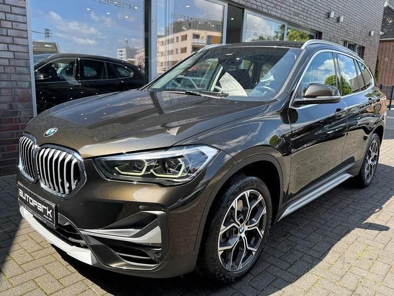 Sparkling storm brillanteffekt Gebraucht 2019 BMW X1 xLine SUV | 22.990 € (Fairer Preis) - Bild 1/4