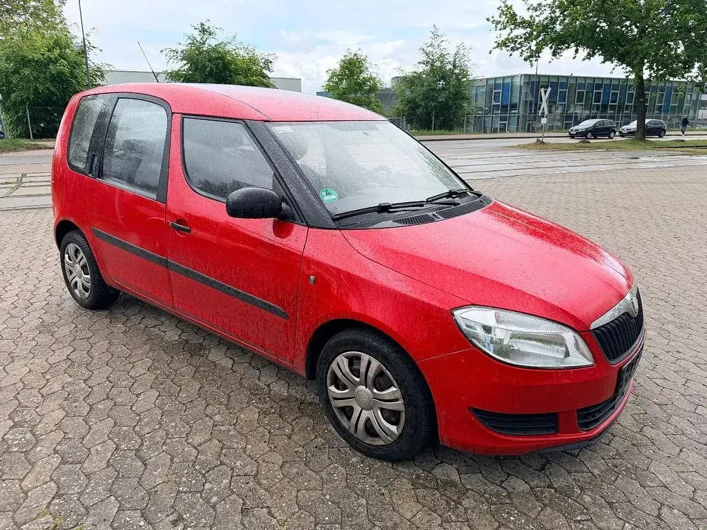 Gebraucht Skoda Roomster Plus Edition 90 PS (66 kW) 2010 Rot Van / Kleinbus