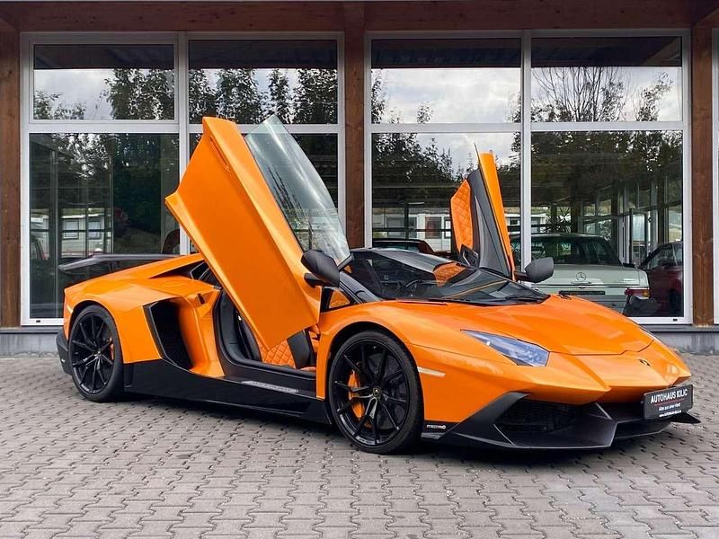 Orange Gebraucht 2013 Lamborghini Aventador Cabrio | 289.990 € (Etwas zu teuer) - Bild 1/3