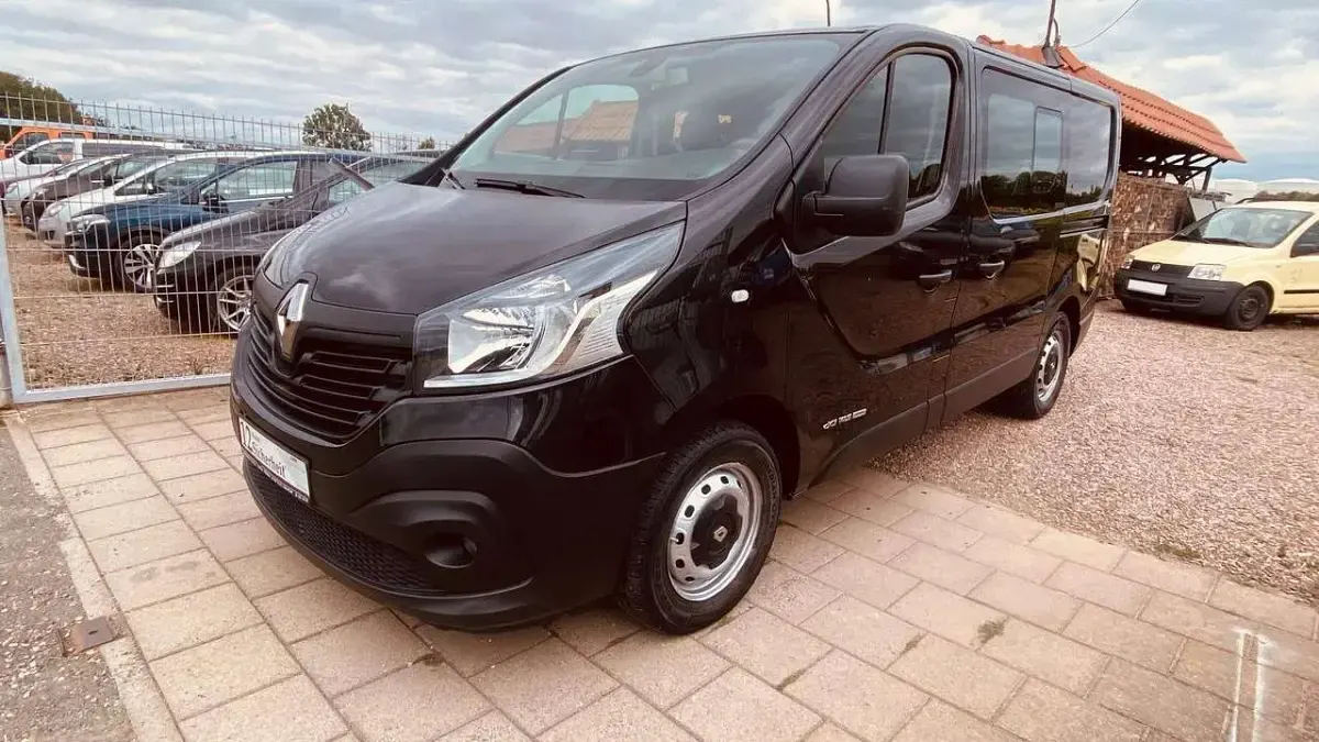 Gebraucht Renault Trafic 145 PS (106 kW) 2018 Schwarz Van / Kleinbus