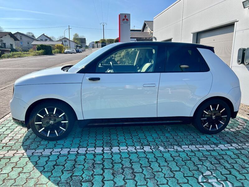 Gebraucht Honda e Advance 113 kW (154 PS) 2023 Weiß Kleinwagen