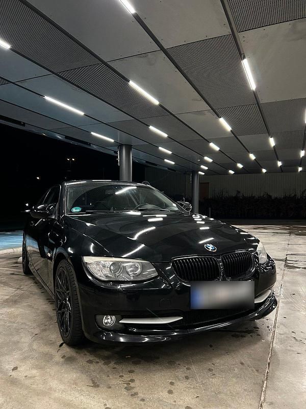 Gebraucht BMW 318 M Performance 143 PS (105 kW) 2010 Schwarz Coupé