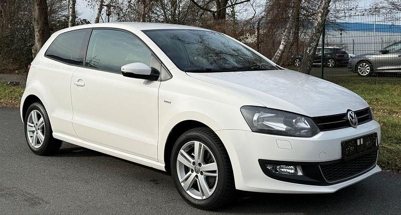 Gebraucht VW Polo Life 105 PS (77 kW) 2014 Weiß Limousine