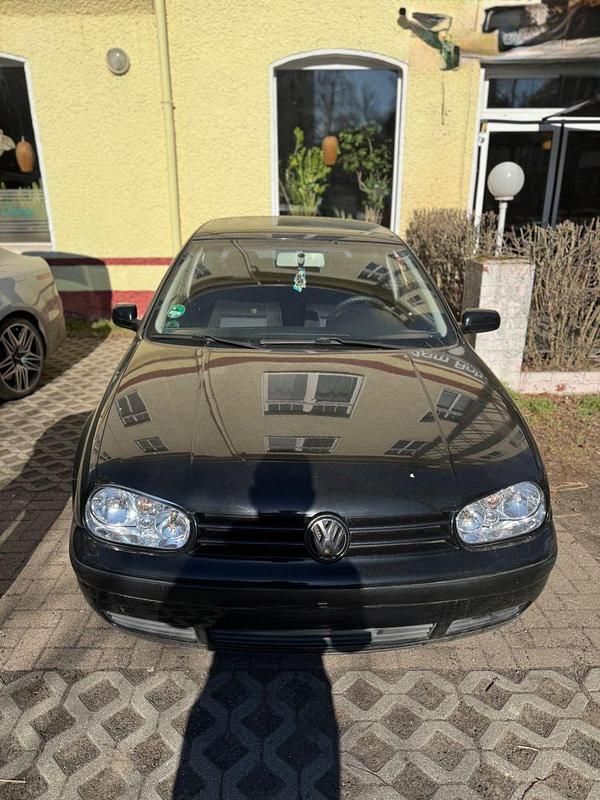 Gebraucht VW Golf IV 75 PS (55 kW) 2002 Schwarz Limousine