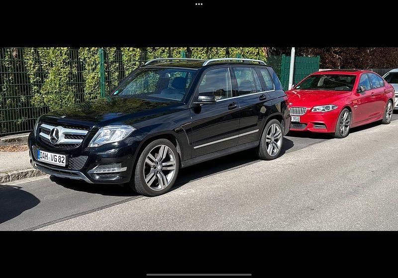 Schwarz Gebraucht 2013 Mercedes GLK220 SUV | 10.790 € (Guter Preis) - Bild 1/4