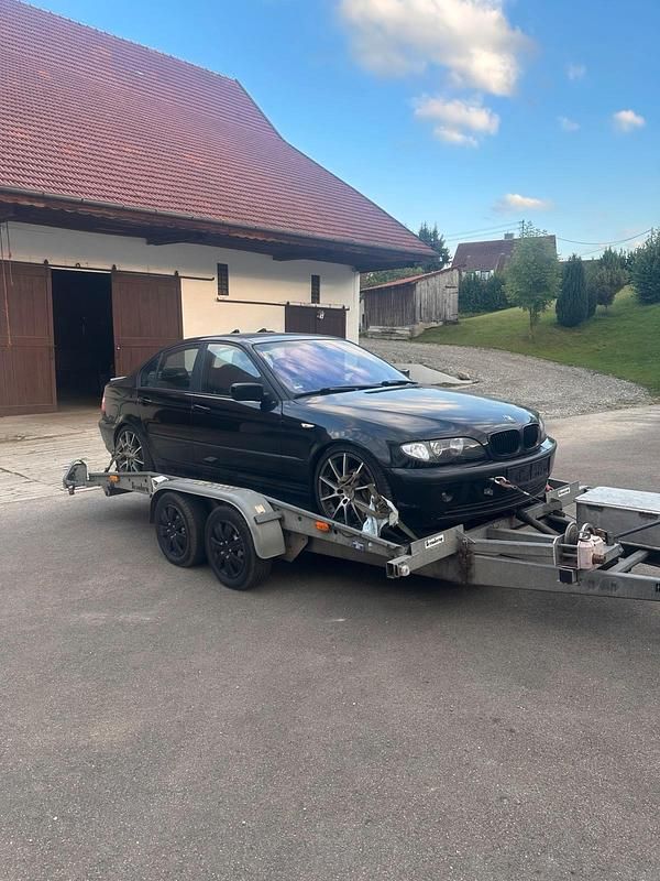 Gebraucht BMW 318 143 PS (105 kW) 2003 Schwarz Limousine