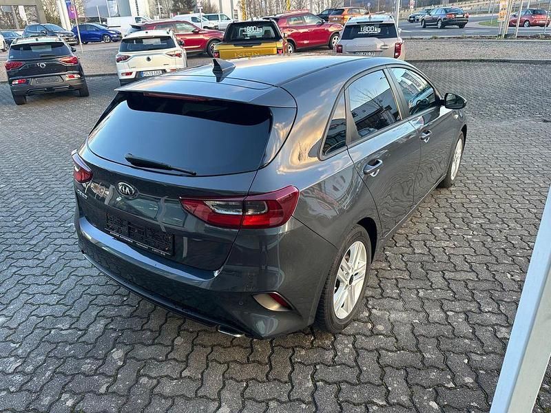 Gebraucht Kia Ceed Edition 7 99 PS (72 kW) 2019 Grau Kleinwagen