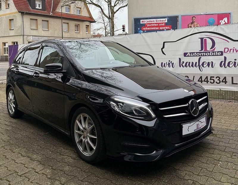 Gebraucht Mercedes B250 211 PS (155 kW) 2016 Schwarz Van / Kleinbus