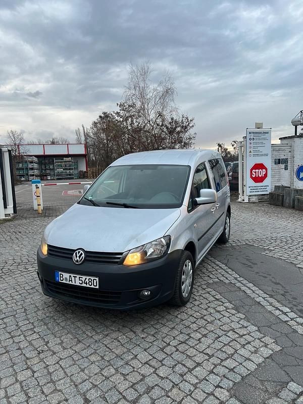 Gebraucht VW Caddy 102 PS (75 kW) 2011 Silber Van / Kleinbus