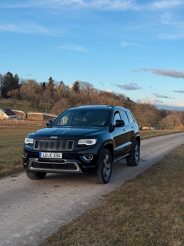 Gebraucht Jeep Grand Cherokee Overland 250 PS (183 kW) 2015 Schwarz SUV