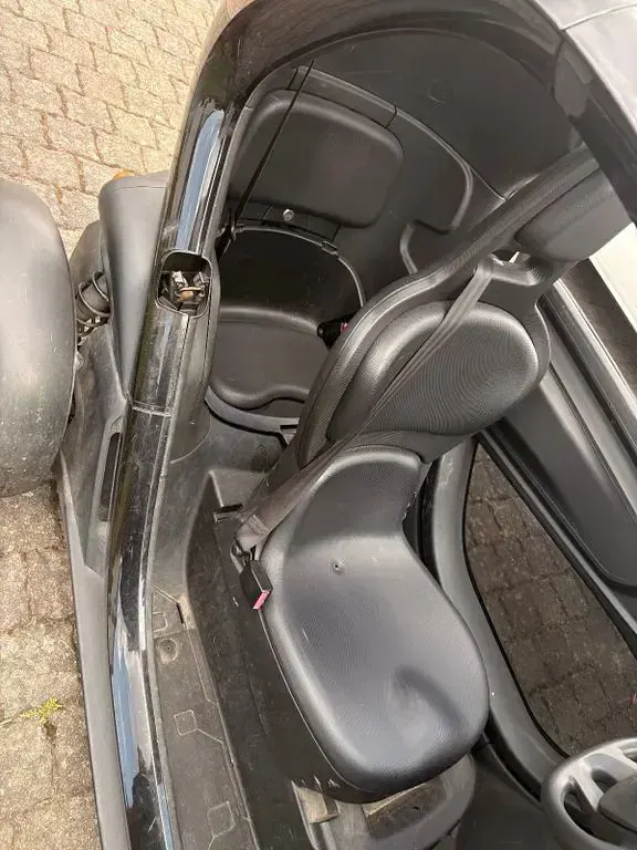 Gebraucht Renault Twizy 11 kW (16 PS) 2017 Schwarz Kleinwagen